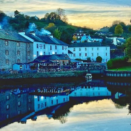 The Steam Packet Inn Totnes Bagian luar foto