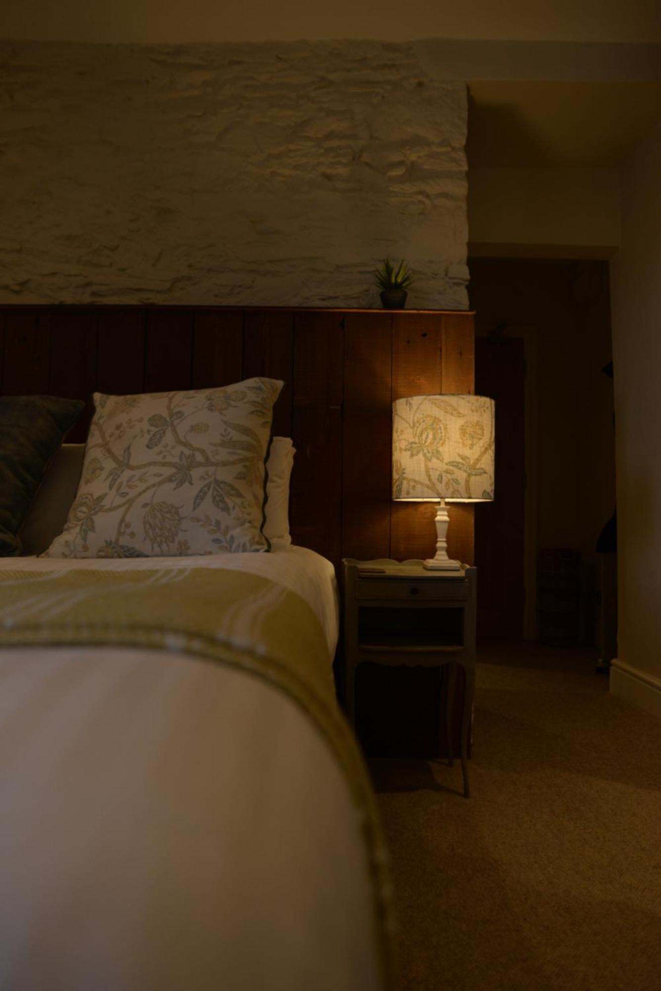 The Steam Packet Inn Totnes Bagian luar foto